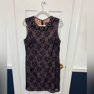 Adrianna Papell Sheath Dress Womens Sz 12 Navy w/Lining
Beaded Lace Sleeveless